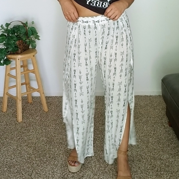 GONE WITH THE WIND ARROW SPLIT PANTS - Picture 8 of 13